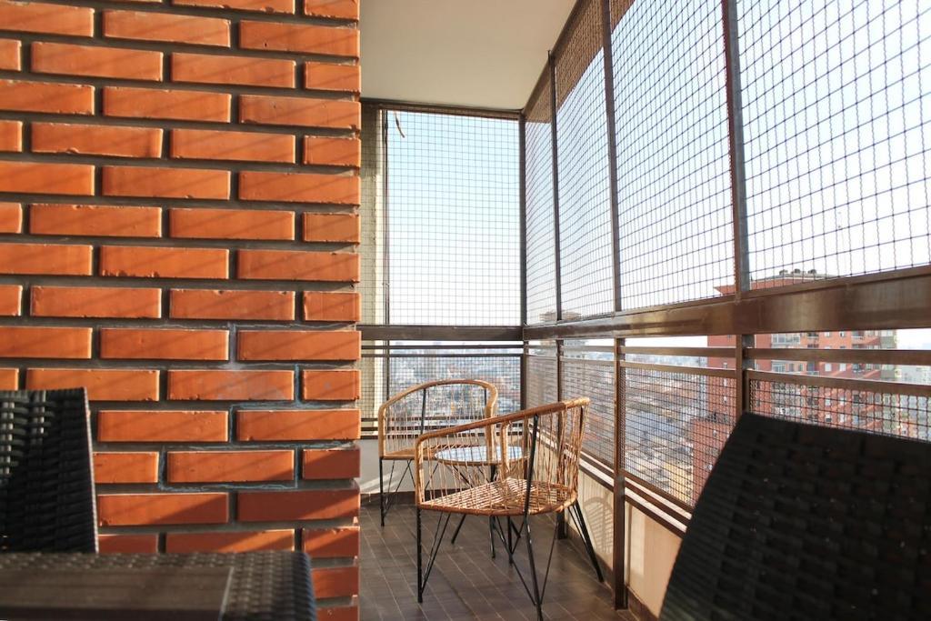Sunny High-Rise Apartment - 2
