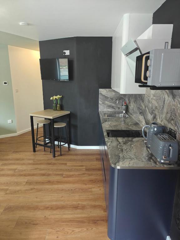 Modern & Stylish Retreat, Hove photo 4