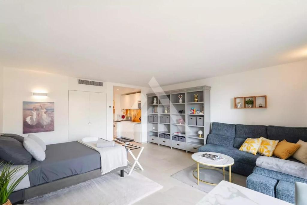 New Large Studio - Monaco Border - Sea View - Lift - Parking included - 3