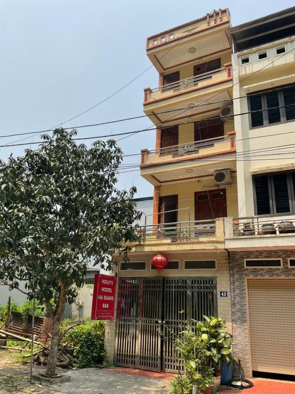 Holly's Hostel Ha Giang B&B