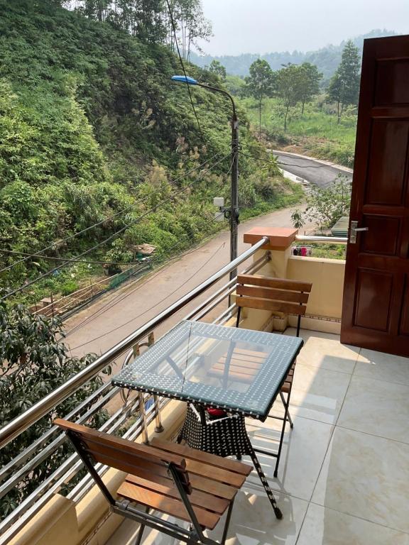 Holly's Hostel Ha Giang B&B