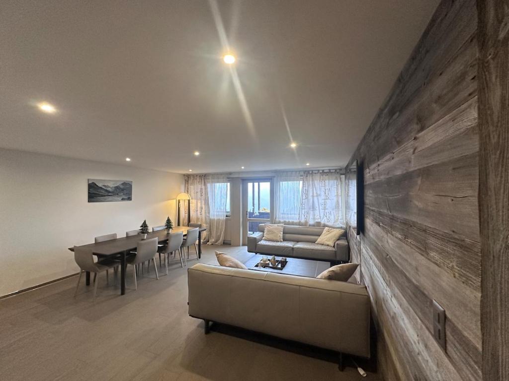 Spacious Luxury Alpine Duplex in Crans Montana - 1