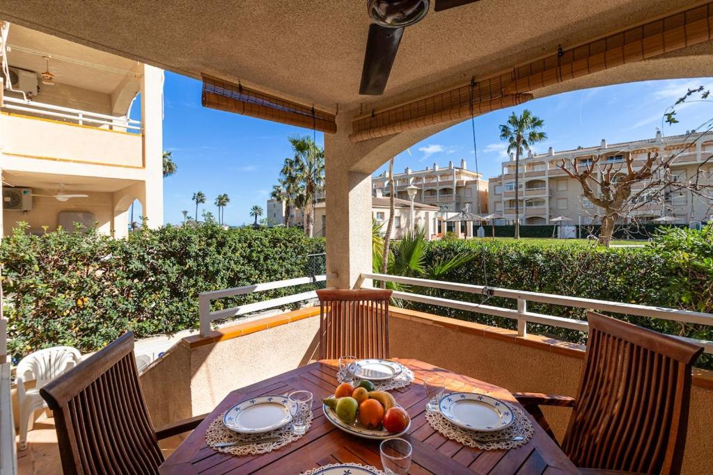 Apartamento bajo con jardin a 1ª linea de playa - 3