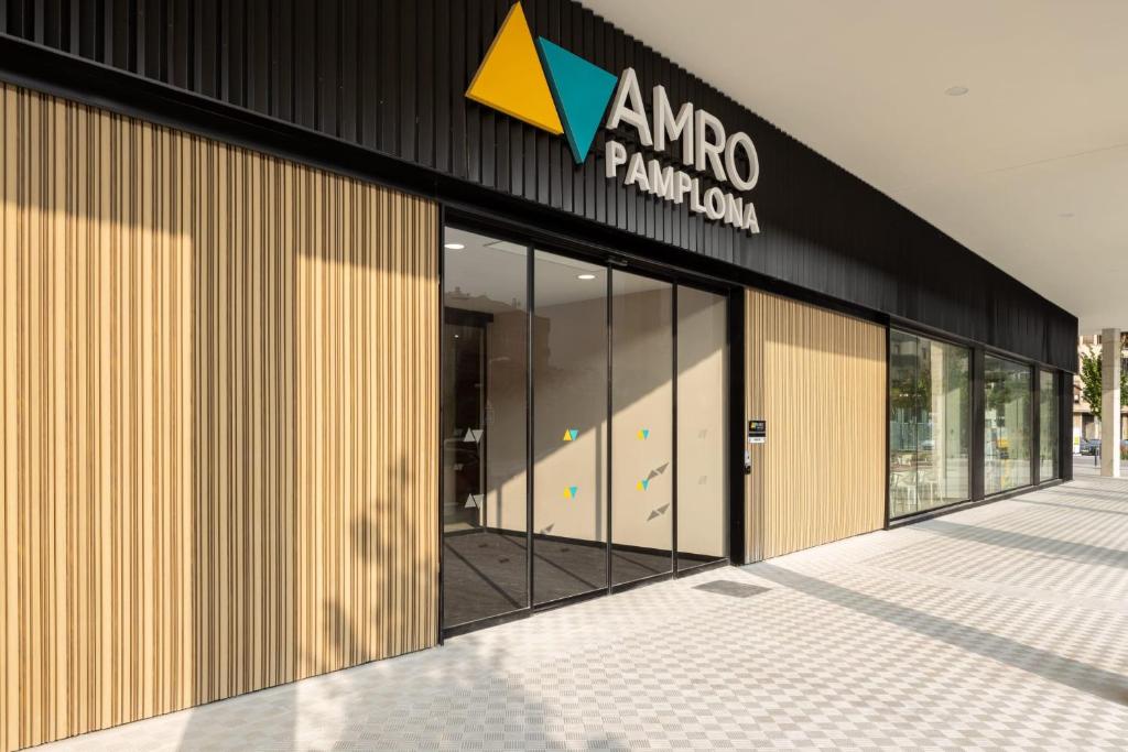 Amro Pamplona - Albergue Juvenil - 1