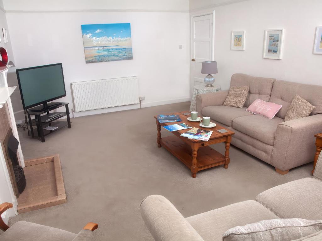 Weymouth Bay Apartment C photo 2