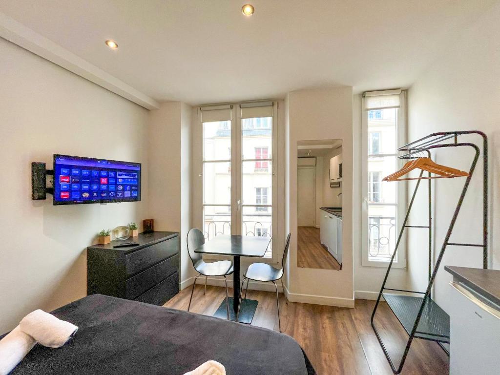 UrbanFlat 204 et 205 - 2 Studios pour 4 au centre de Paris - 4