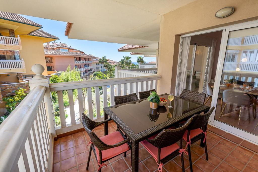 797 HOLIDAY RENTALS - Comodo apartamento con terraza en el Higueron - 4