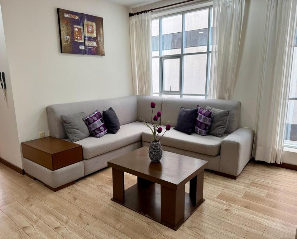 Luxurious 1-bedroom apartment in San Miguel - 1