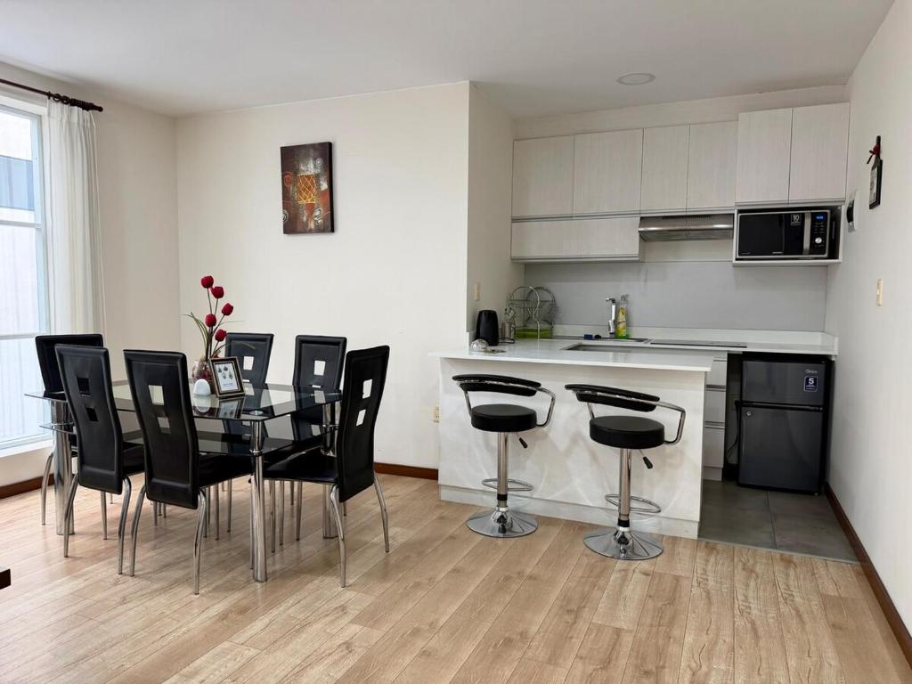 Luxurious 1-bedroom apartment in San Miguel - 2