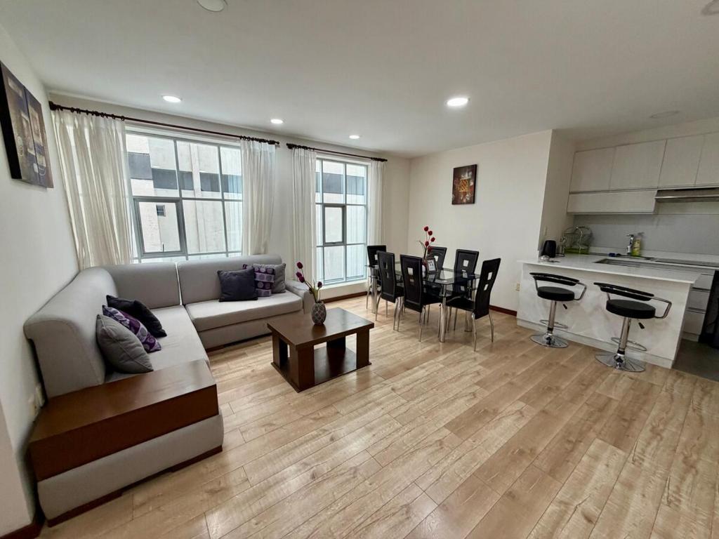 Luxurious 1-bedroom apartment in San Miguel - 4