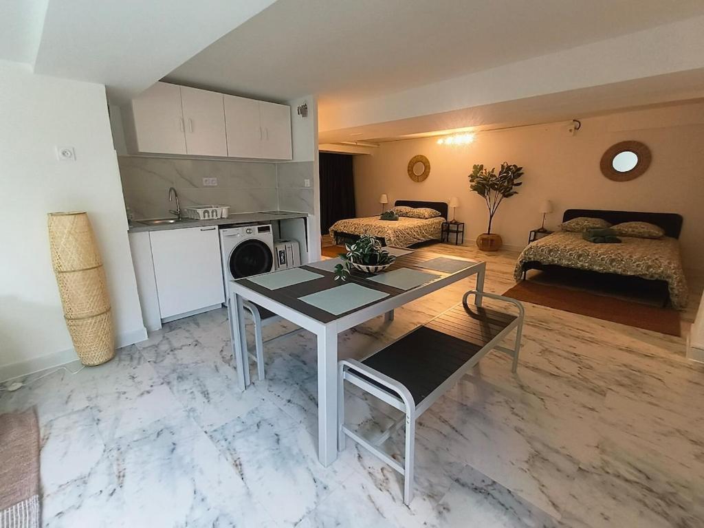 Rare! spacieux loft de 6 couchages, accès direct Monaco - 3