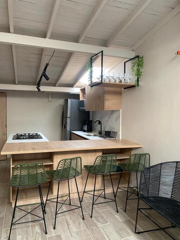 Boro House 6BR 4Jacuzzis in Laureles Medellin - 3