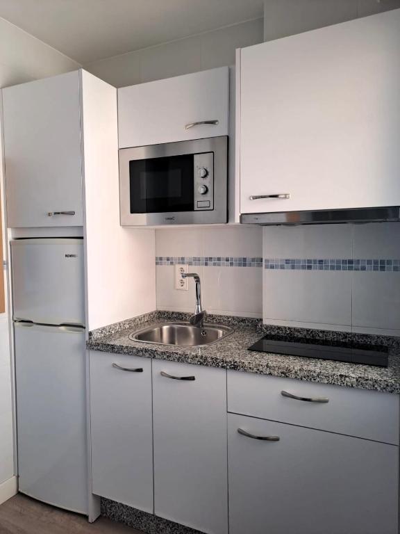 Apartamentos Buensol — Hotel rooms in Torremolinos, Andalusia