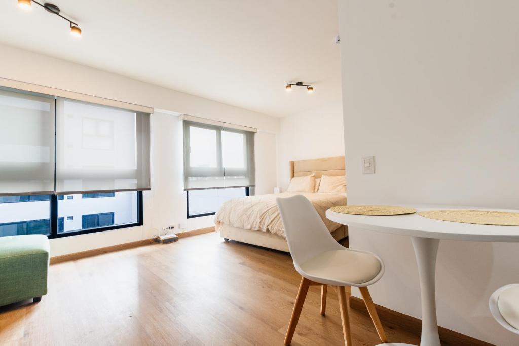 Modern Loft in Miraflores | Pool, Gym & Terrace - 4