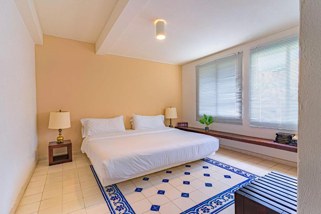 Awesome 2BR with Pool in Getsemani - 4