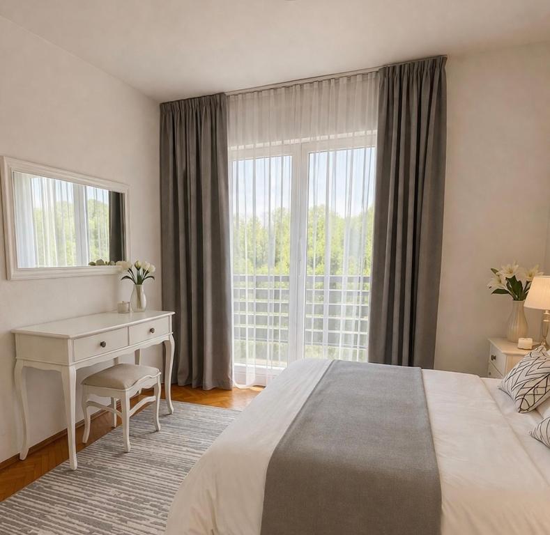Bonita Apartments - 4