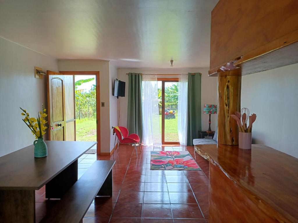 Merahi House IV - 1