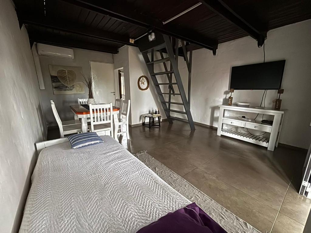 La Alpina Beach House - 5
