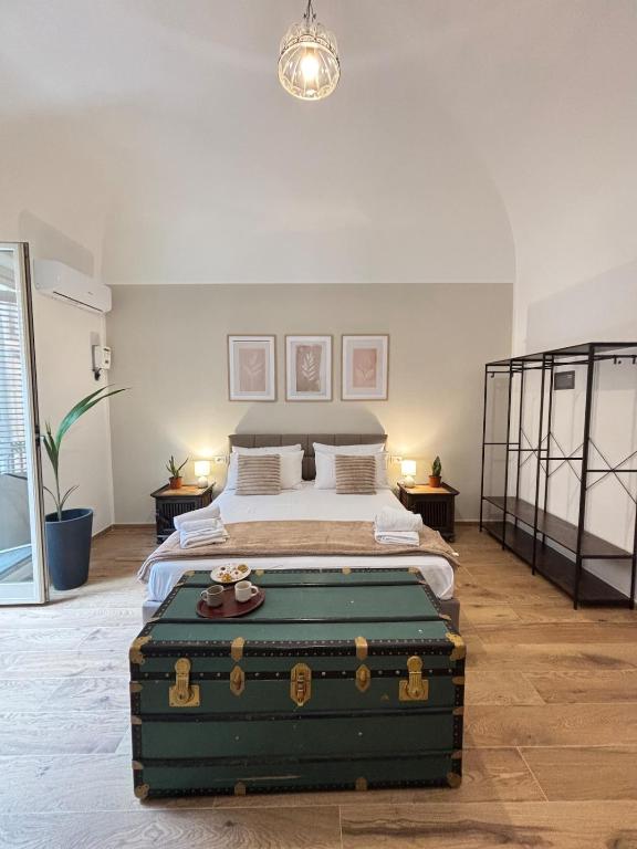 Dimidium Suites - 1