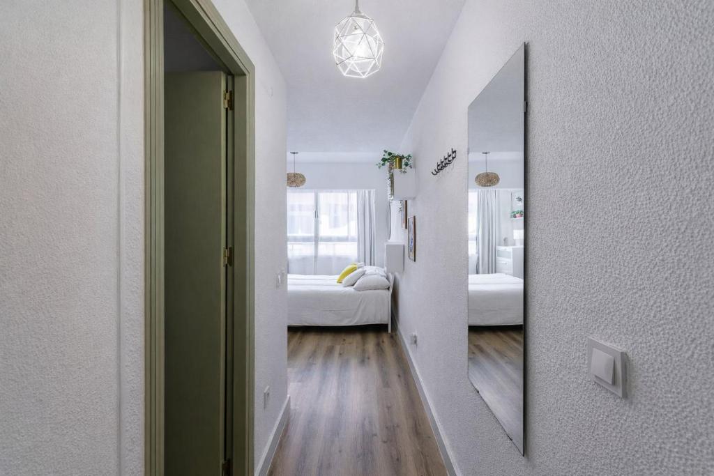 Modern Studio 1 min Walk to Playa Los Locos - 4
