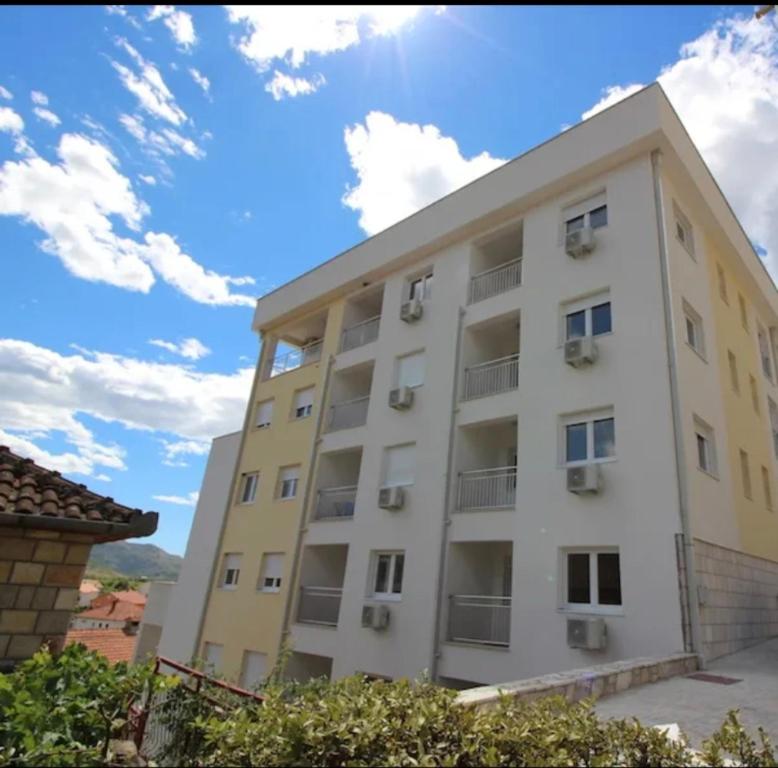 Ajat Apartment - Large Terrace - 3