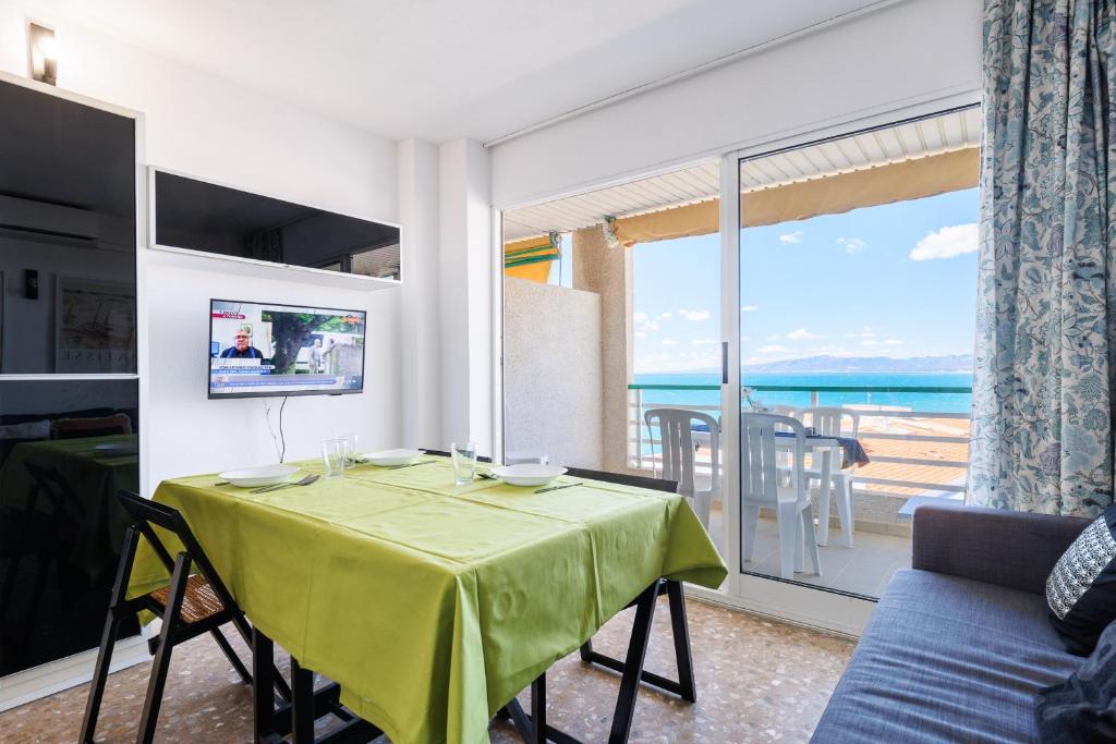 Paradis 1 New Planet Costa Dorada - 4