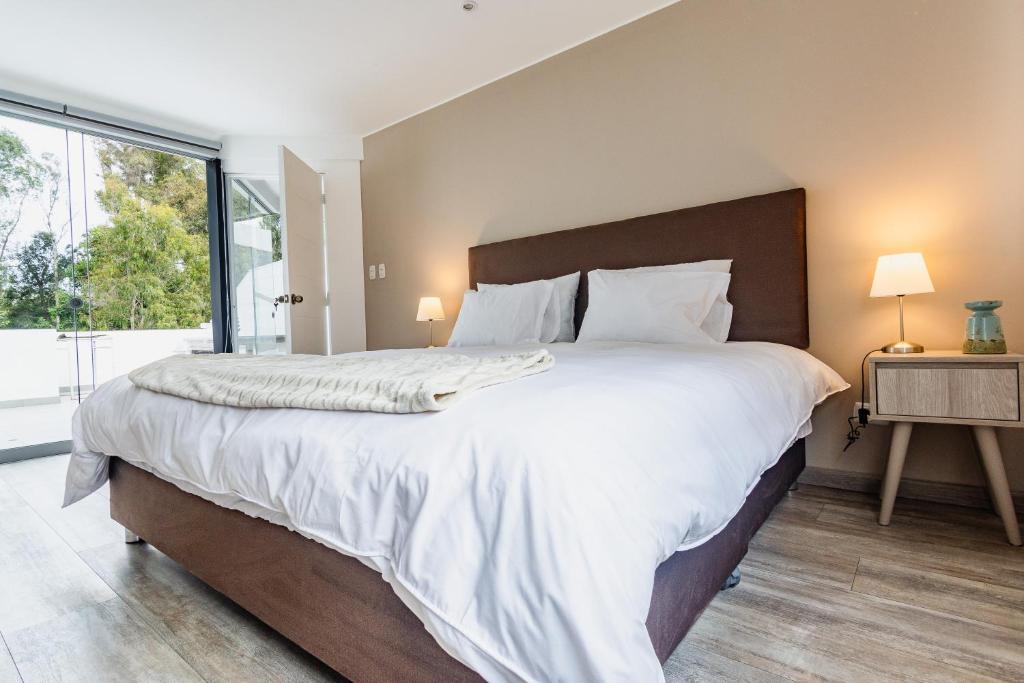 Stylish Duplex with Terrace & Park Views - 1