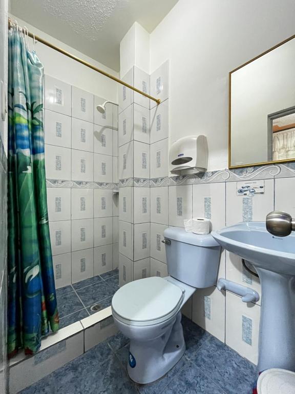 Hostal Amazónico Bello Amanecer - 4