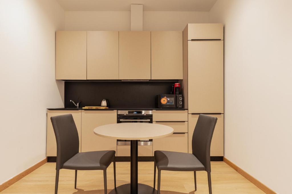 GuestHost - Stylish Flat x2 Milano Casoretto - 2