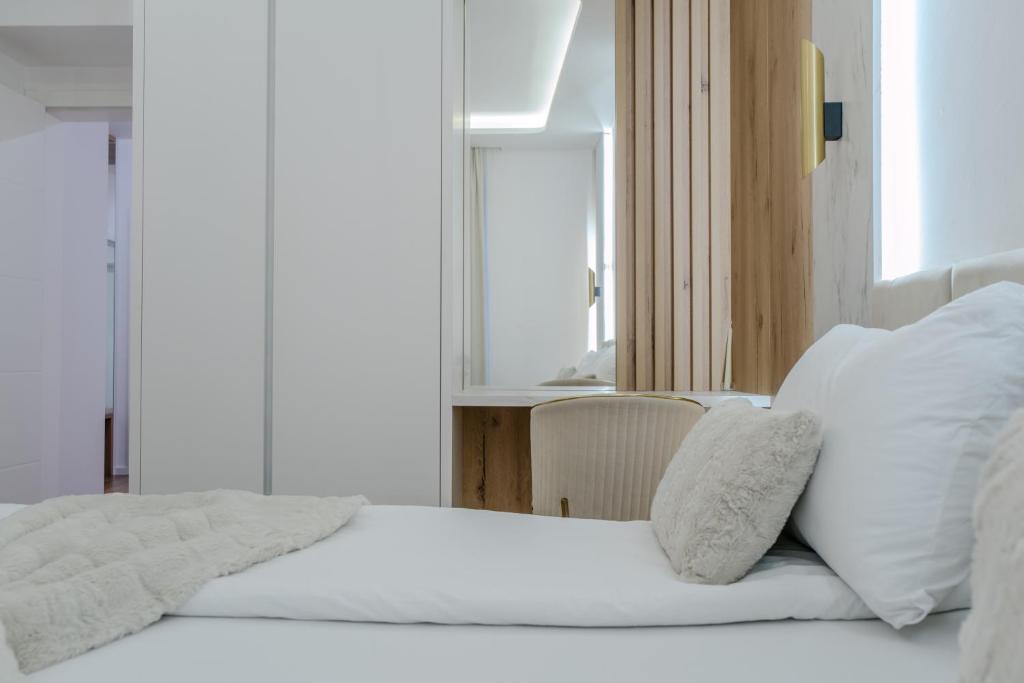 Mona Luxury Apartments - Free Garage Parking - 5