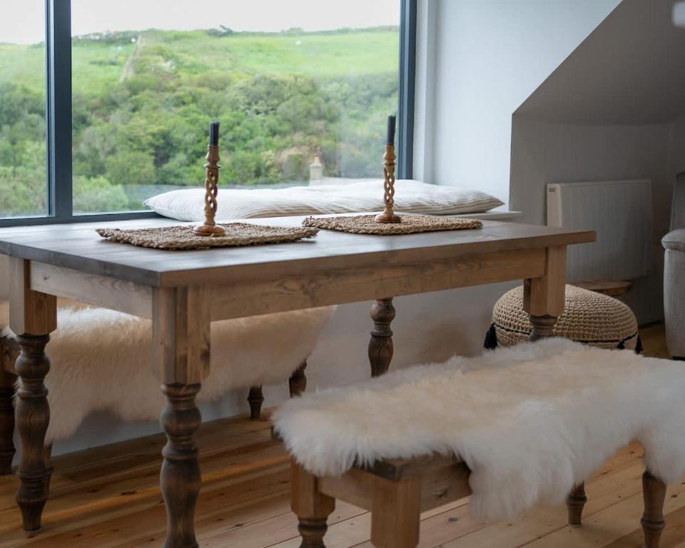 Cliff-top Cottage, Trefin photo 7