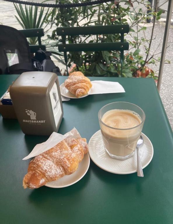 Home 501 Guest House - La Spezia - 4