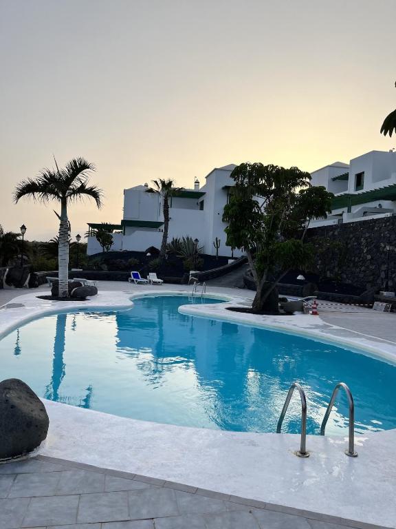 Casa Iris Ground Floor 2BR Apt Pool Walk to Beach & Town - 5