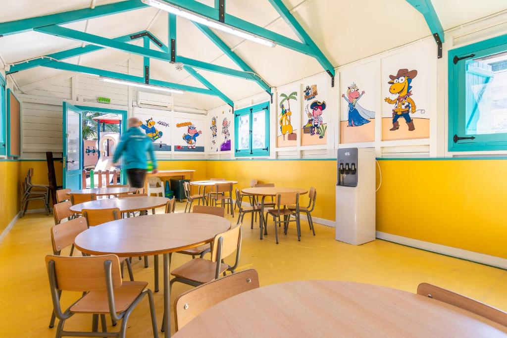 Golden Port Salou & Spa — Attractions for children in Salou, Catalonia