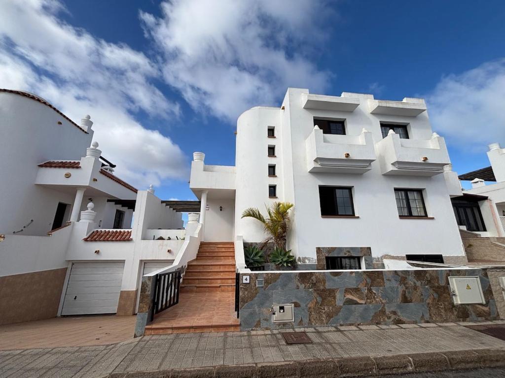 VillaCocoChalet, Private Pool, Beaches & NightLife - 3