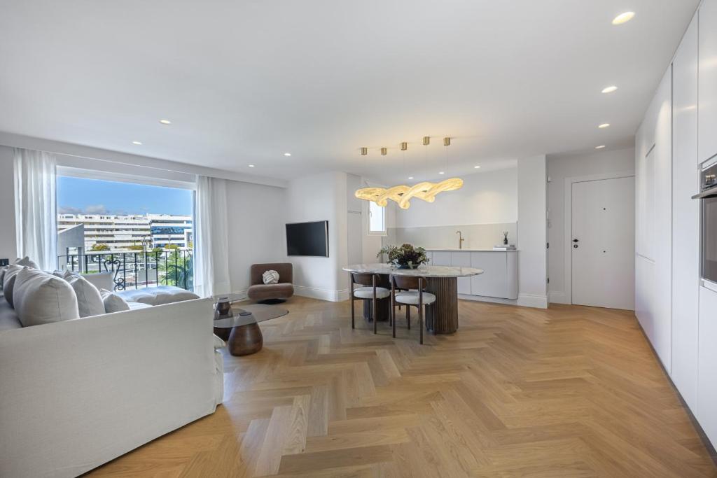 Luminoso apartamento en pleno Puerto Banús - 2