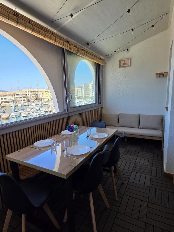 Bel appartement vue port, clim, parking, WiFi - 1