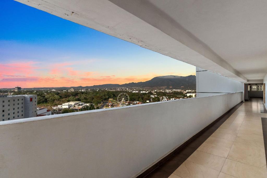 2BDR Ocean View Condo in Condomar Puerto Vallarta - 3