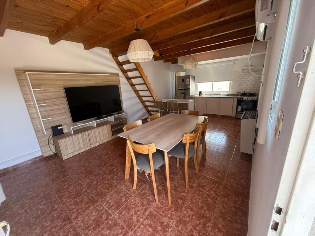 Moderno departamento en Neuquén Capital - 1