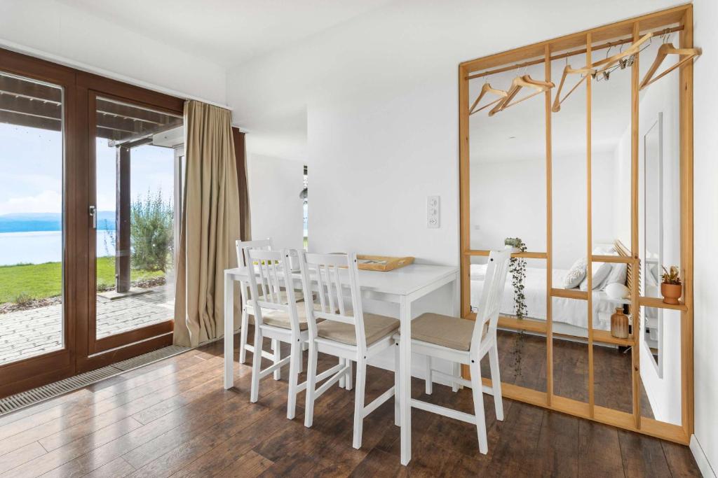 Studio with panoramic view - 3