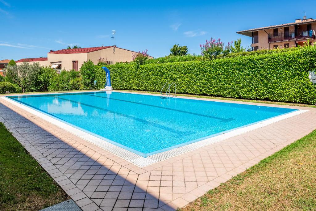 Elena Apartment - Free Secure Parking - Center - Pool - View Lake - 2