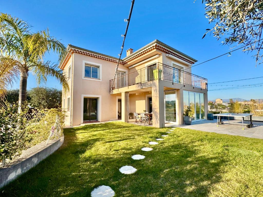 Villa SYAGRUS - Easy Home Booking - 4