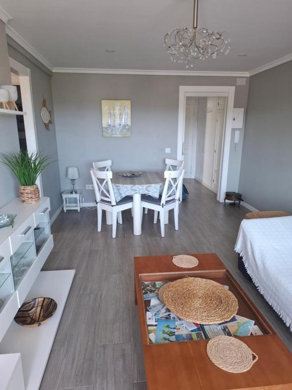 Charming apartment with sea views, Playa Arenal, Javea - 5