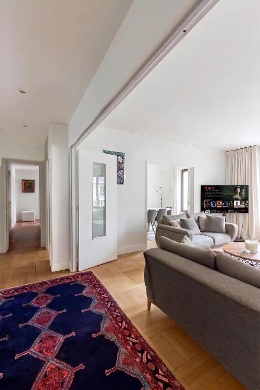 Spacious 3BR - Sleeps 10 - Trocadero - 4