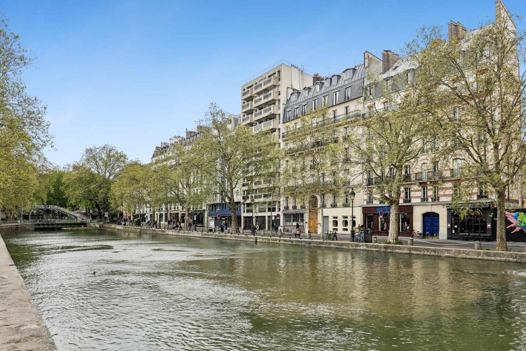 Stunning flat 2 bedrooms sleeps 6 Canal Saint-Martin - 2