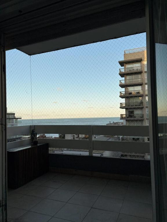 Two-room apartment with a balcony and ocean views - 3