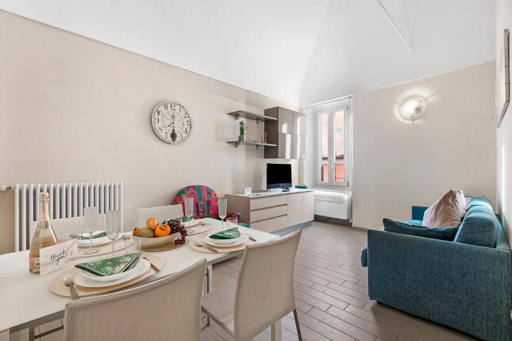 Garibaldi - Loano Centre Apartment for 4 - Happy Rentals - 1