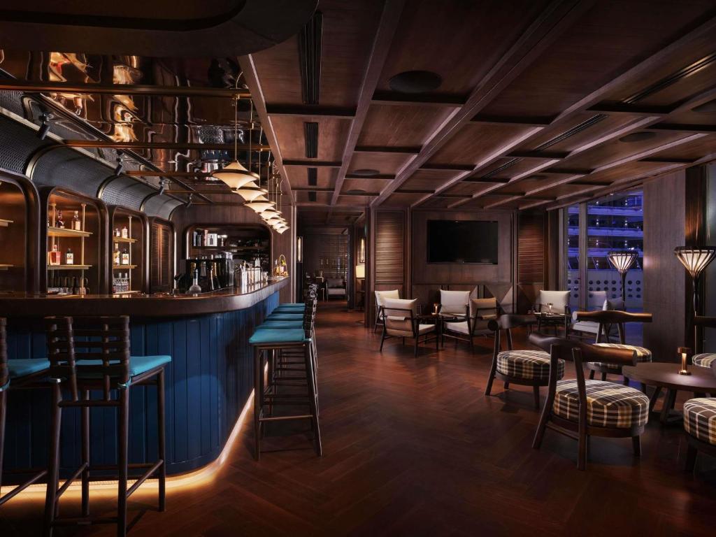 ラウンジ