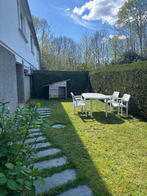 Appartement 2 chambres avec jardin et balcon - 1