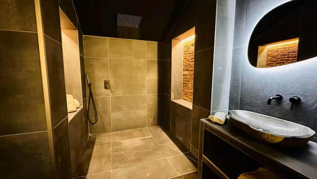 Le magik' loft avec Sauna et Spa - 5